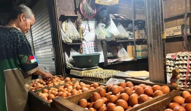 Harga Cabai Rawit Merah Tembus Rp49.850 per Kg, Telur Ayam Rp32.100 per Kg