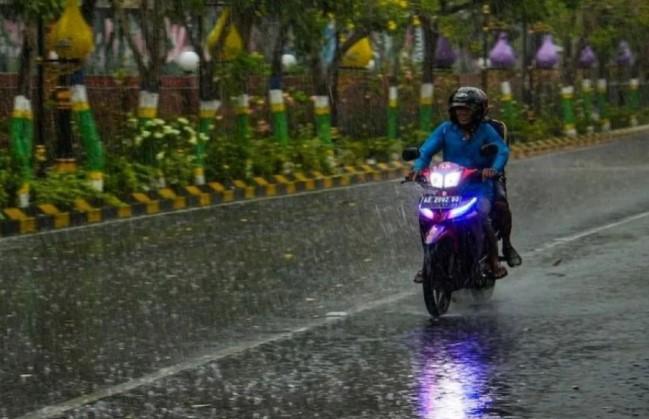 BMKG Prakirakan Hujan dan Cuaca Ekstrem di Beberapa Wilayah Indonesia Sabtu Ini