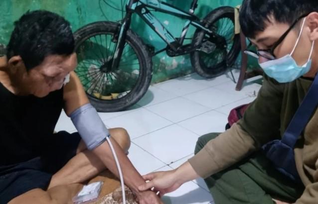 Sudin Kesehatan Jakarta Utara Datangi Rumah Warga di Koja untuk Berikan Layanan Medis Langsung