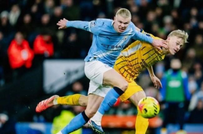 Agen Bantah Rumor Transfer Erling Haaland ke Barcelona, Tegaskan Sang Striker Bahagia di Manchester City