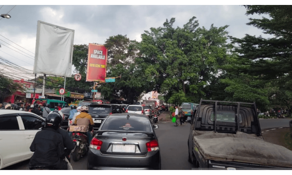 Polda Jabar Terapkan One Way Parsial di Nagreg untuk Urai Kemacetan Arus Mudik