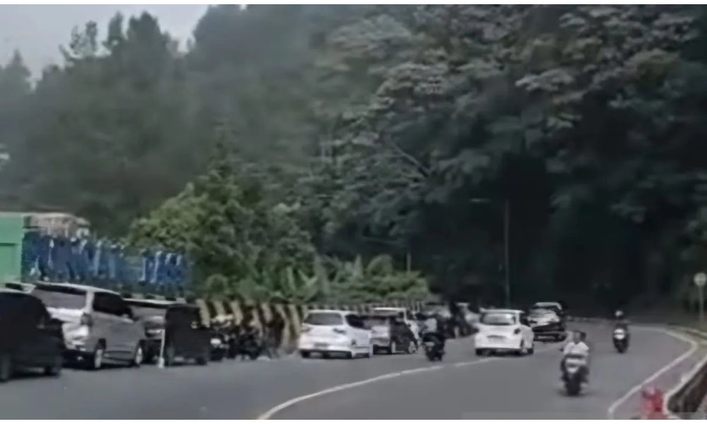 Polres Cianjur Arahkan Pengendara Gunakan Jalur Jonggol dan Sukabumi untuk Hindari Macet Puncak