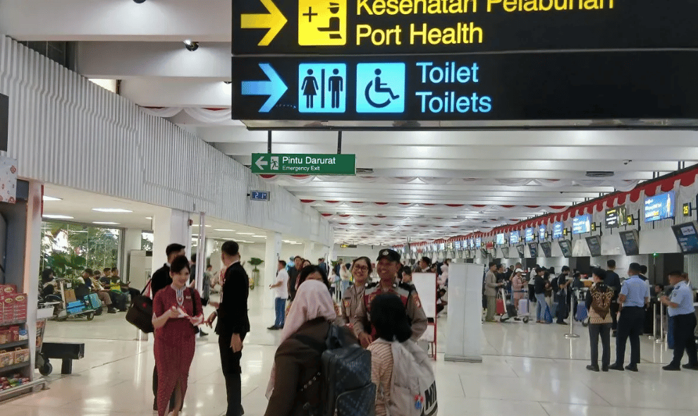 Erupsi Anak Krakatau Memaksa AirNav Memperpanjang Penutupan Tiga Bandara