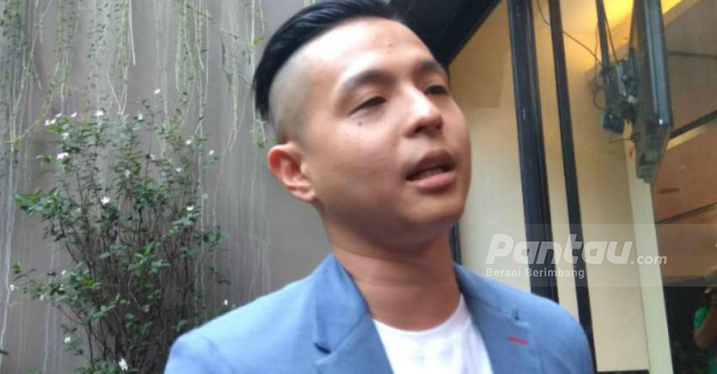 Ernest Prakasa 'Menangis' Jefri Nichol Ditangkap Polisi karena Narkoba