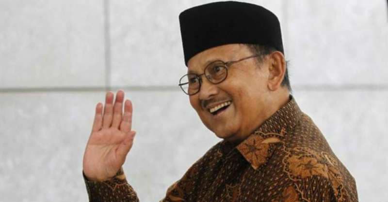 BJ Habibie Tutup Usia, Ini 5 Fakta Membanggakan Bapak Demokrasi Indonesia