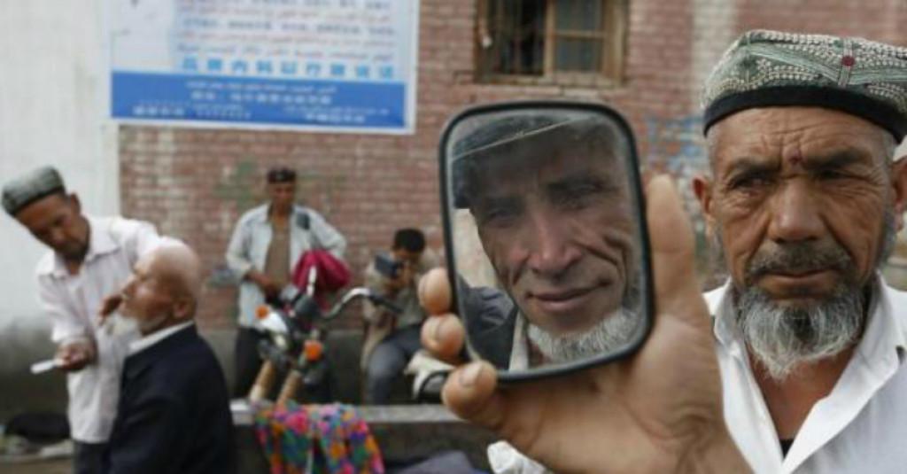 China Tepis Laporan New York Times Soal Tawanan Pengungsi Muslim Uighur