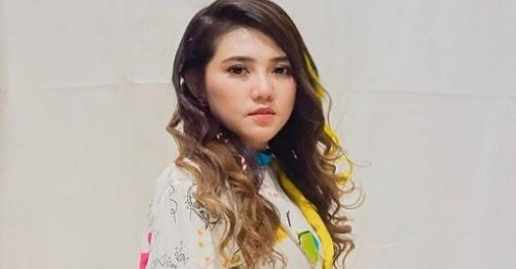 Via Vallen Bantah Kasus Pembakaran Mobilnya Rekayasa