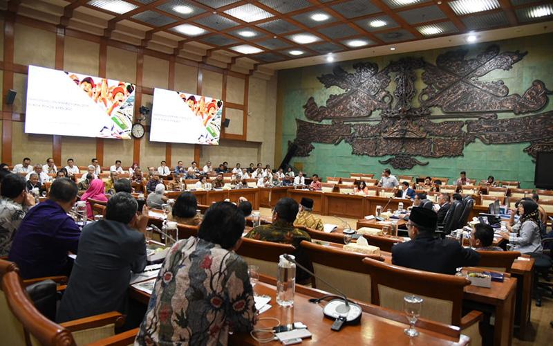 Rapat Komisi XI DPR dengan PT WIKA Mendadak Tertutup, Ada Apa nih?