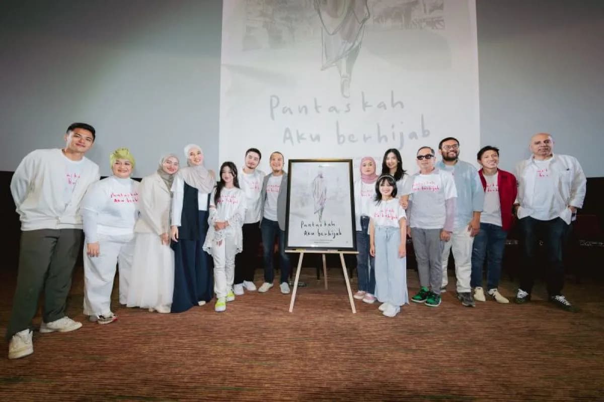 Bryan Domani dan Nadya Arina Dipertemukan di Film "Pantaskah Aku Berhijab"