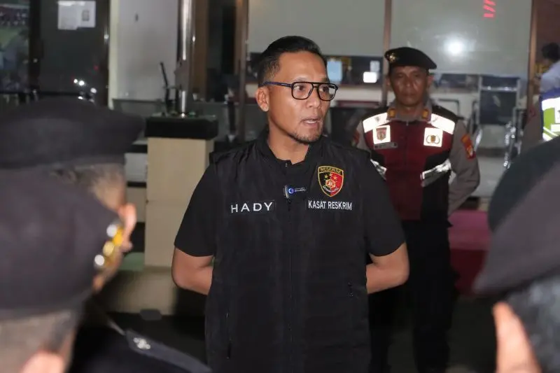 Polisi Larang Warga Jual Miras di Pinggir Jalan