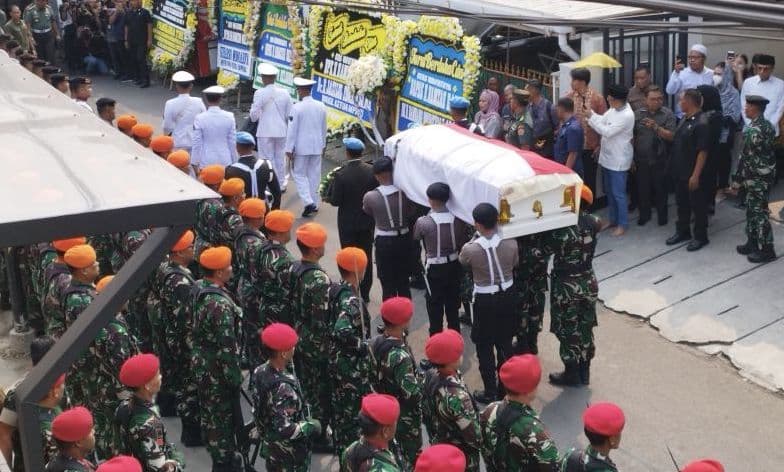 Bukan Sakit, Hamzah Haz Meninggal Usai Jatuh Saat Mau Salat Duha di Rumah