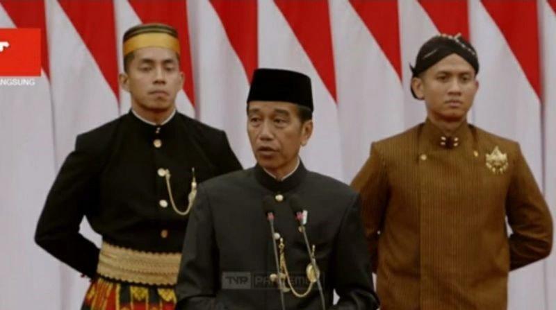 Jokowi Pamer Bantuan Ratusan Triliun Rupiah untuk Masyarakat Ekonomi Bawah