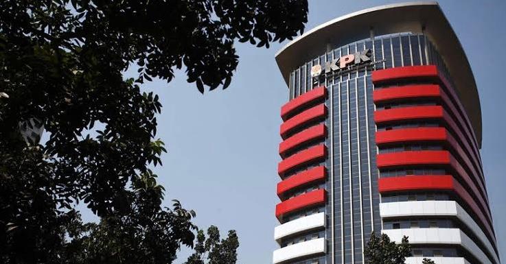 KPK Periksa Ratu Batubara Tan Paulin dalam Kasus yang Menjerat Rita Widyasari