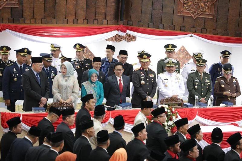 Pelantikan Anggota DPRD Jatim, Gus Halim: Selamat Mengemban Amanat Rakyat