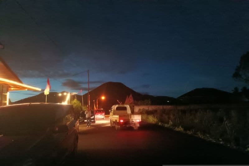 Lima Gunung Api di Sulut Berstatus Waspada, Warga Diminta Patuhi Larangan