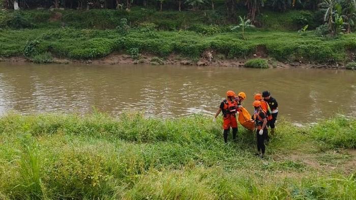 2 Bocah Tenggelam di Kali Bekasi Ditemukan Tewas, Tim SAR Lakukan Pencarian Hingga 20 Km