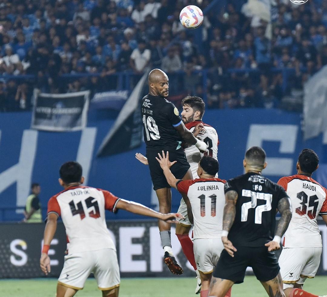 David Da Silva Bidik Poin Penuh di Markas Persebaya Surabaya