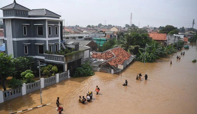 Oalah..! Banjir hingga 2,5 Meter Kembali Rendam 29 RT di Jakarta