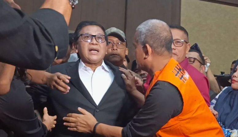Pesan Hasto ke Kader PDIP: Tetap Tenang dan Dukung Megawati