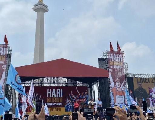 May Day 2025: KSPI Sampaikan Enam Tuntutan Buruh, Prabowo Komit Bahas RUU PPRT dan Perampasan Aset