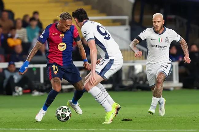 Barcelona dan Inter Milan Tampil Sengit, Laga Leg Pertama Berakhir 3-3