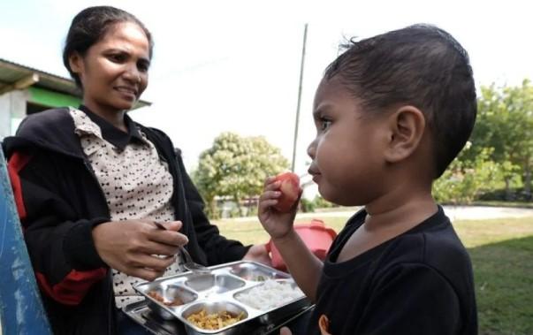 Bumil di Sumba Akui Program MBG Bantu Penuhi Gizi dan Buat Anak Lahap Makan