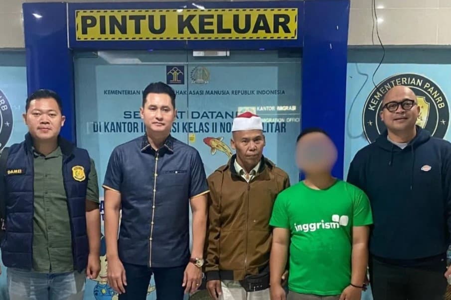 Imigrasi Blitar Deportasi WN Malaysia yang Overstay Lebih dari 60 Hari