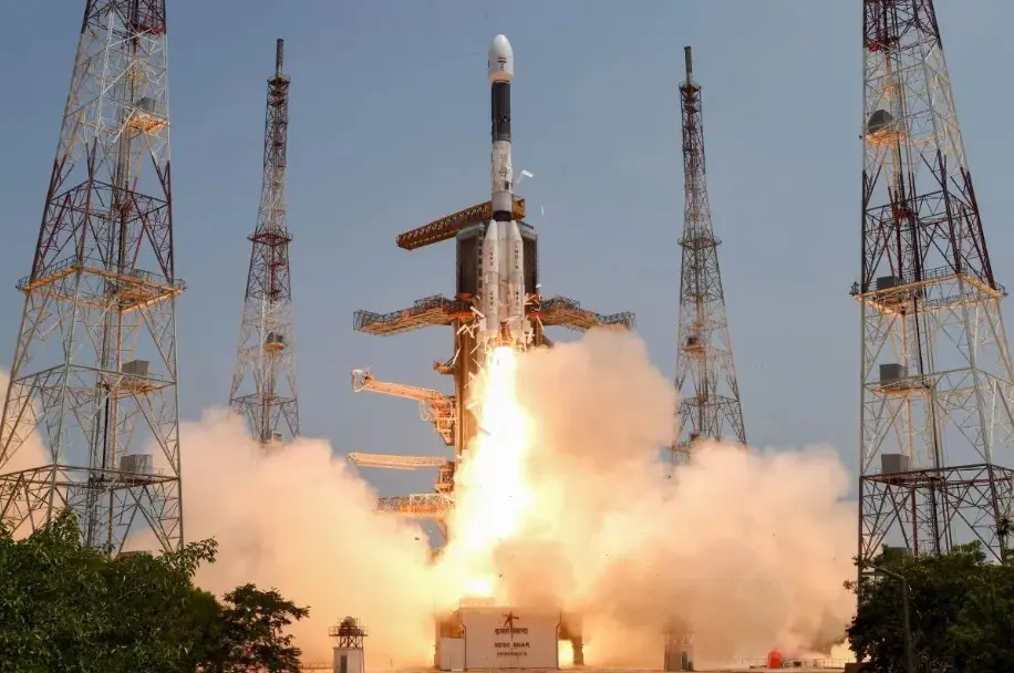 India Catat Sejarah, ISRO Sukses Luncurkan Satelit Komunikasi Terberat CMS-03 dari Sriharikota