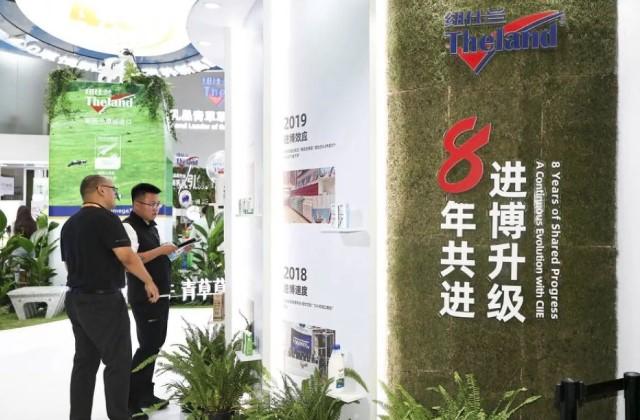 CIIE 2025 Tampilkan Ragam Kuliner Dunia, Pengunjung Antusias Cicipi Produk Khas Mancanegara