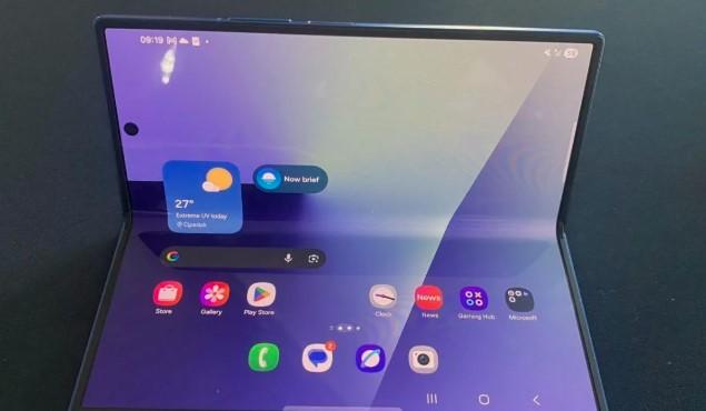 Samsung Galaxy Z Fold7 Hadirkan Fitur AI untuk Dongkrak Bisnis Toko Online