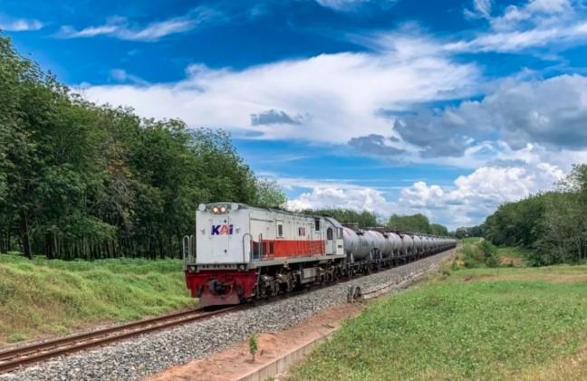 KAI Divre I Sumut Tambah Perjalanan Kereta Angkut BBM untuk Stabilkan Pasokan Pascacuaca Ekstrem