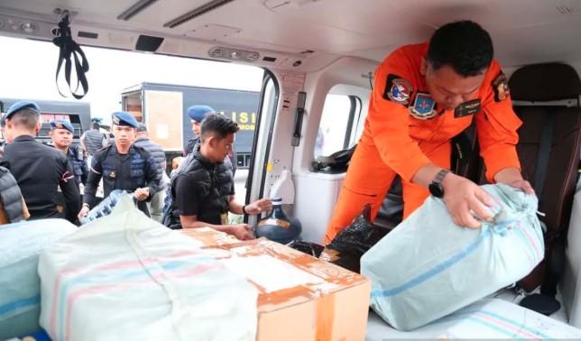 Polda Aceh Kirim Tenaga Kesehatan dan Bantuan ke Aceh Tamiang Lewat Jalur Udara