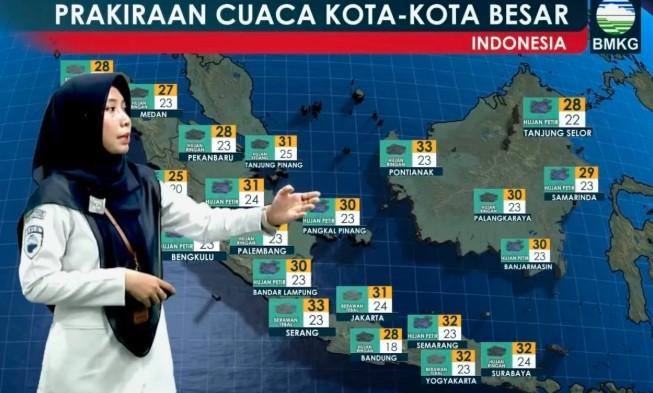 BMKG Prediksi Hujan Meluas di Indonesia, Sejumlah Kota Berpotensi Diguyur Petir