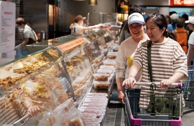 China Jadikan Sektor Retail Kekuatan Utama dalam Rencana Lima Tahun 2026–2030