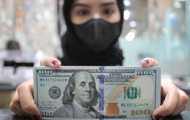 Rupiah Menguat Tipis di Tengah Pemangkasan Suku Bunga The Fed dan Sentimen Domestik