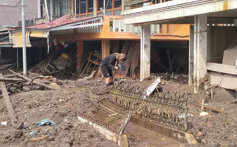 Pemerintah Pusat Dorong Relokasi Warga Terdampak Bencana di Sumbar Gunakan Lahan Negara dan BUMN