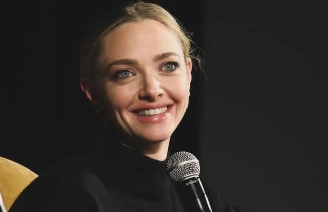 Amanda Seyfried Ungkap Perjuangan dengan OCD Sejak Usia 19 Tahun: “Saya Masih Minum Obat Setiap Malam”