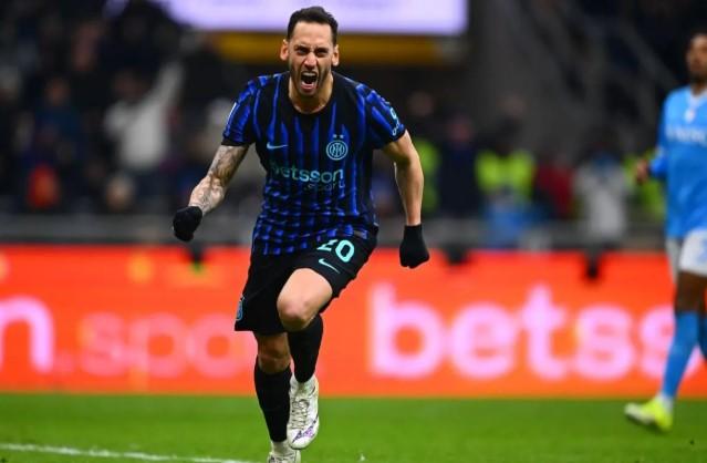 Inter Milan Tahan Napoli 2-2 dan Tetap Puncaki Klasemen Liga Italia