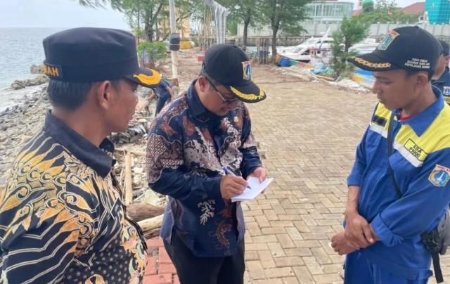 Sudin SDA Kepulauan Seribu Survei Lokasi Pembangunan Akses Jalan dan Tanggul di Pulau Pramuka