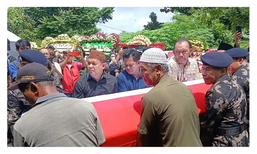 Jenazah Capt. Andy Dahananto Tiba di Rumah Duka Tangerang, Dimakamkan di TPU Ranca Sadang