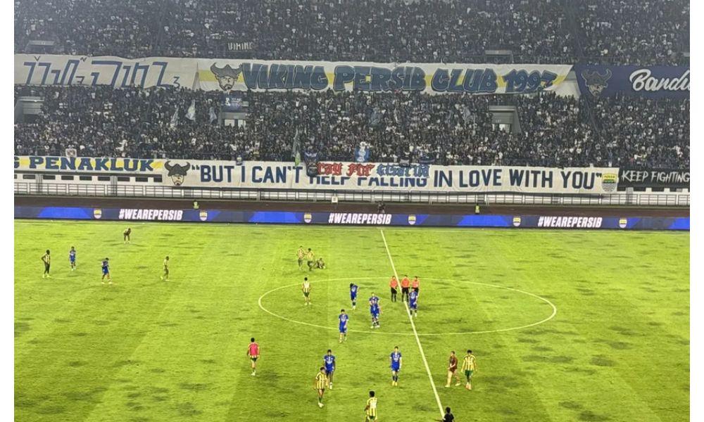 Gol Menit Akhir Berguinho Antar Persib Kembali ke Puncak Klasemen Liga 1