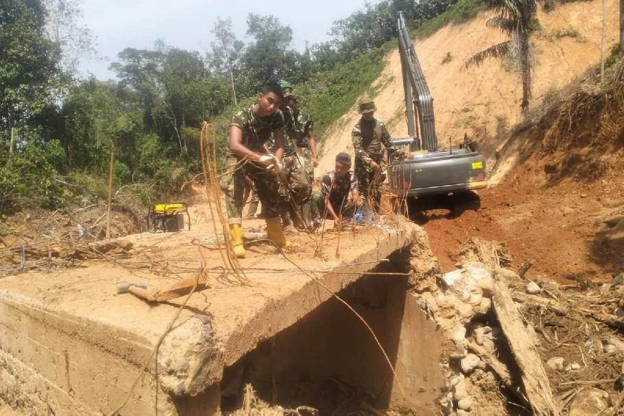 Pembangunan Jembatan Beton di Tapanuli Tengah Dimulai, Satgas Kodam I/BB Fokus Pulihkan Akses Warga