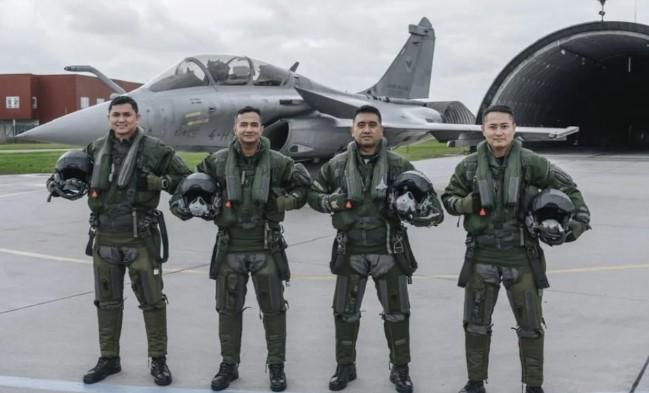 Tiga Jet Tempur Rafale Tiba di Pekanbaru, Prabowo Dijadwalkan Hadiri Seremoni Penerimaan