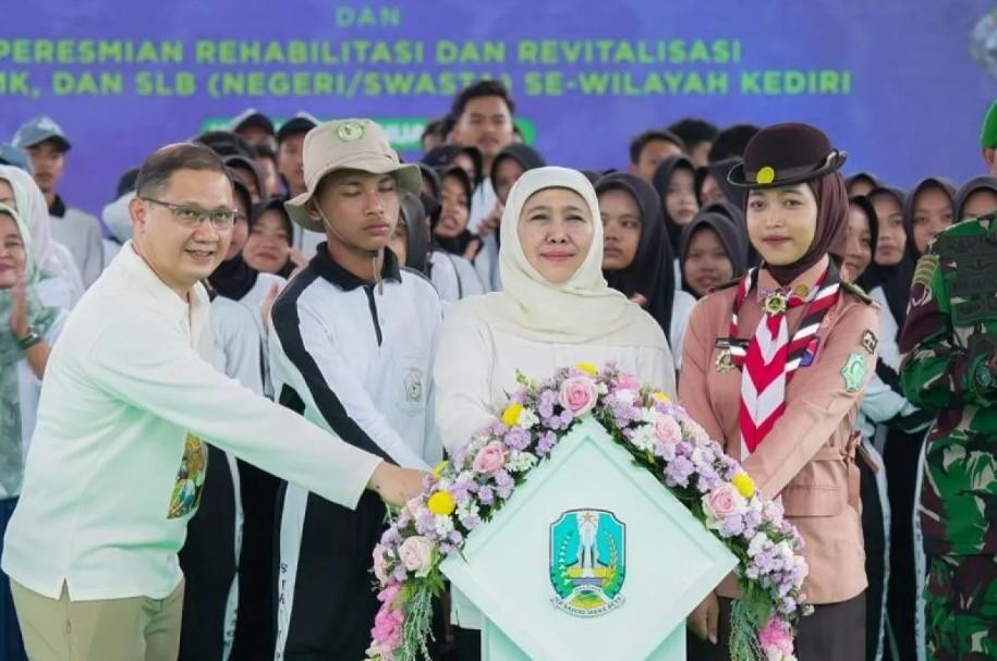 Pemprov Jatim Revitalisasi 26 Sekolah di Kediri, Gubernur Khofifah: Sekolah Harus Jadi Ruang Tumbuh Anak Bangsa