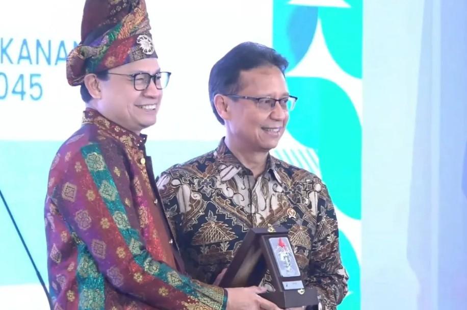 Dorong Pertumbuhan Ekonomi 8 Persen, Menkes Minta BPOM Permudah Regulasi Investasi Sektor Kesehatan
