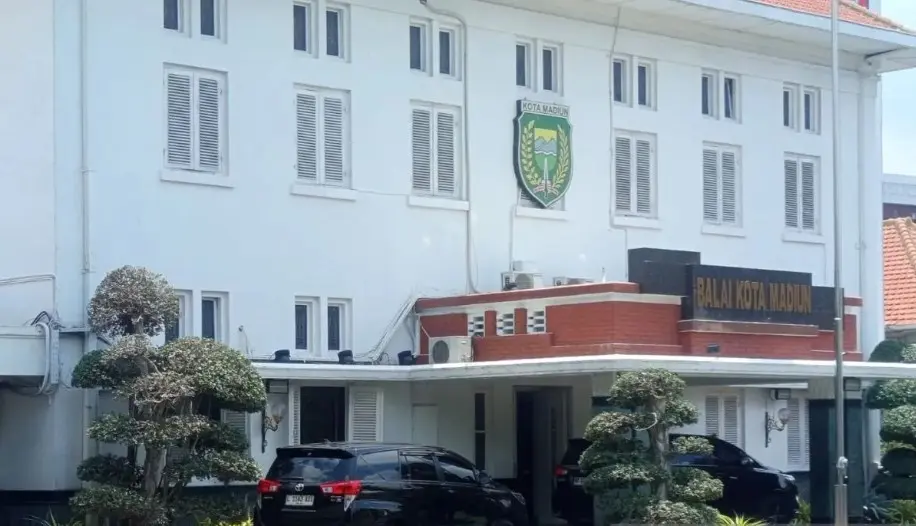 KPK Geledah Balai Kota Madiun, Lima Koper Dokumen Disita Terkait OTT Wali Kota Nonaktif Maidi