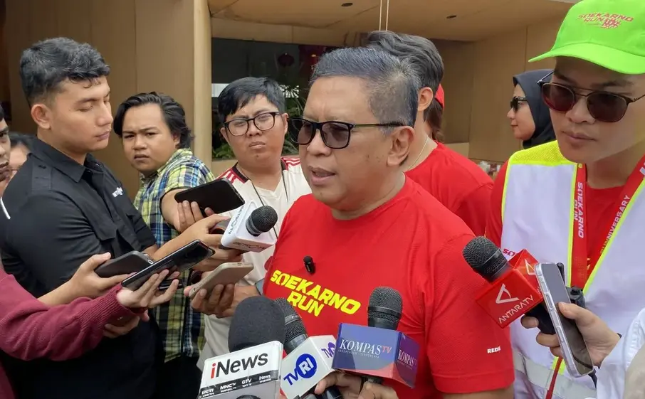 Hasto Tegaskan PDIP Berkoalisi Permanen dengan Rakyat, Respons Wacana Golkar di Jakarta