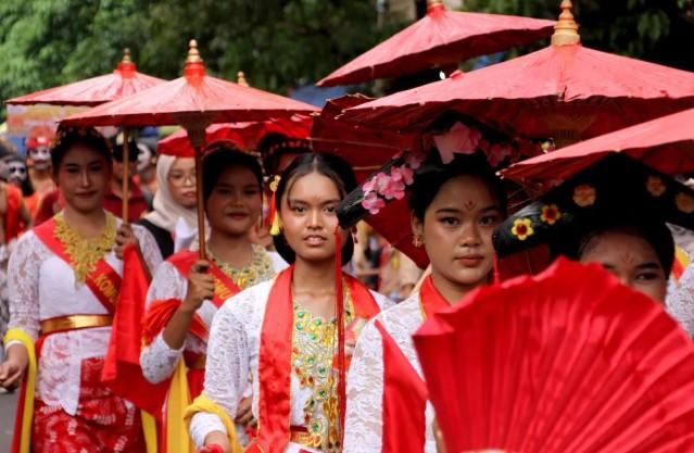 Solo Semarakkan Imlek dengan Lampion dan Kirab Budaya Grebeg Sudiro