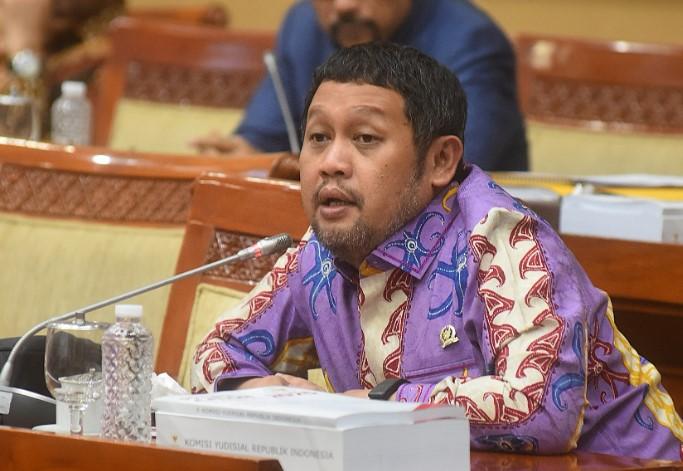 Abdullah Menilai Pernyataan Jokowi soal Revisi UU KPK Tidak Tepat dan Tegaskan Peran Presiden dalam Pembahasan