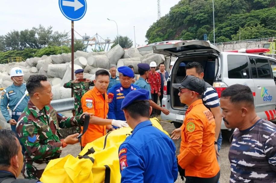 Kebakaran KM Marina 7 di Perairan Pulau Ular Tewaskan Satu Kru, 15 Orang Selamat